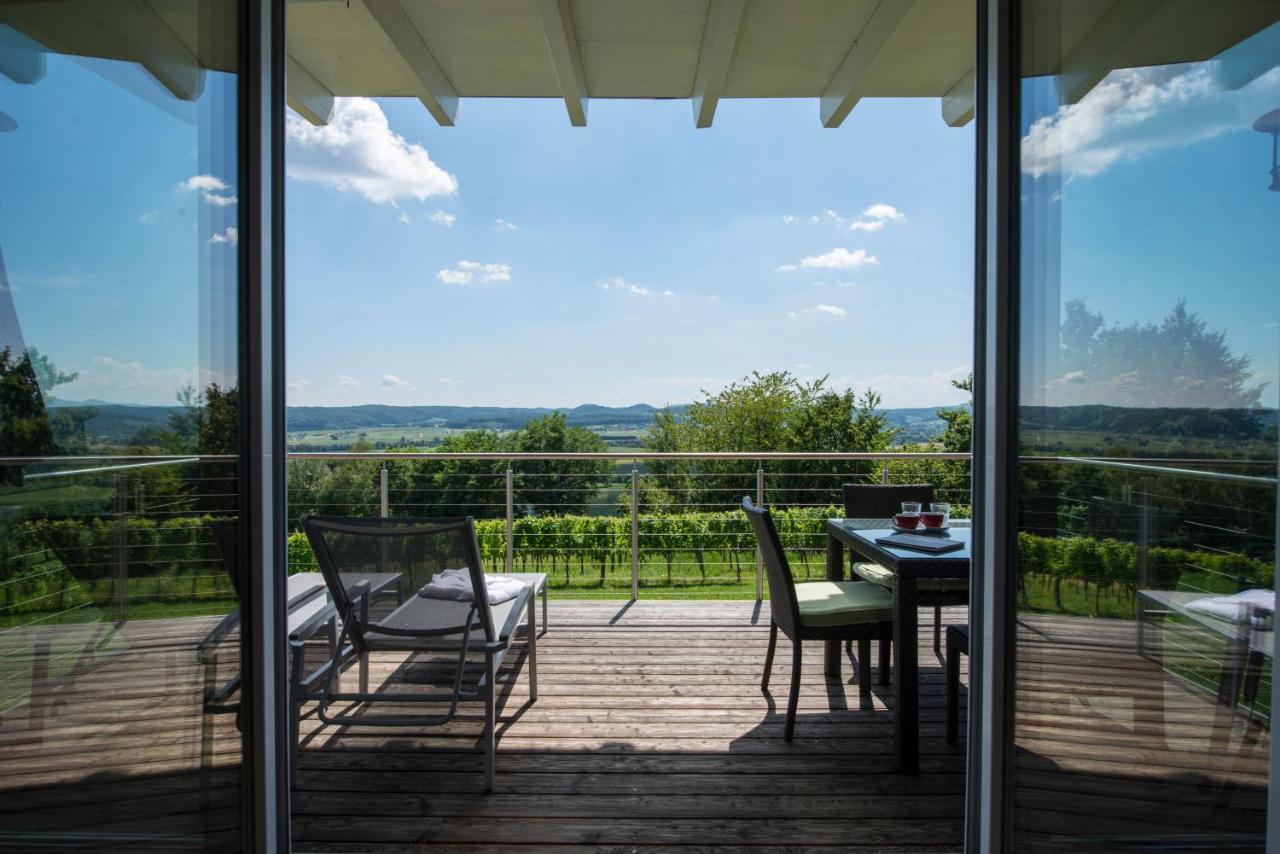 Ferienhaeuser Im Weingarten Fehring Exterior foto