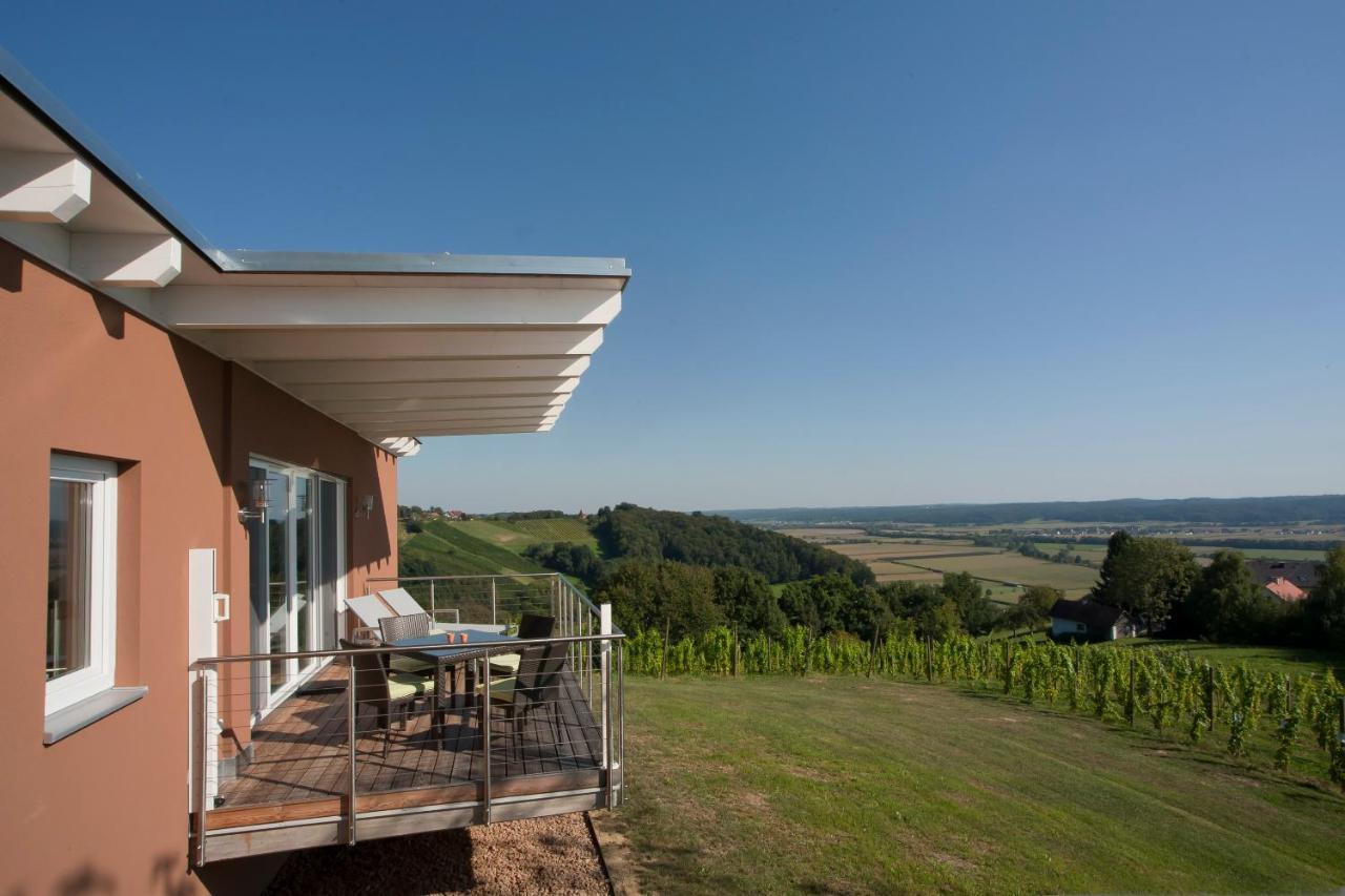 Ferienhaeuser Im Weingarten Fehring Exterior foto